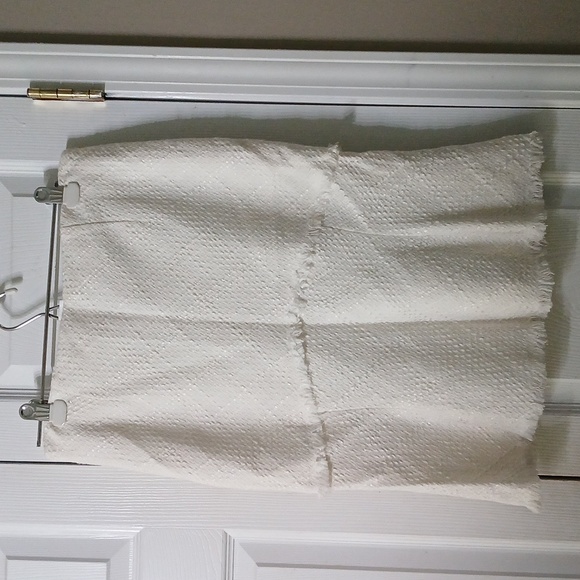 White House black market white midi skirt  Sz 6 EUC - Picture 4 of 5